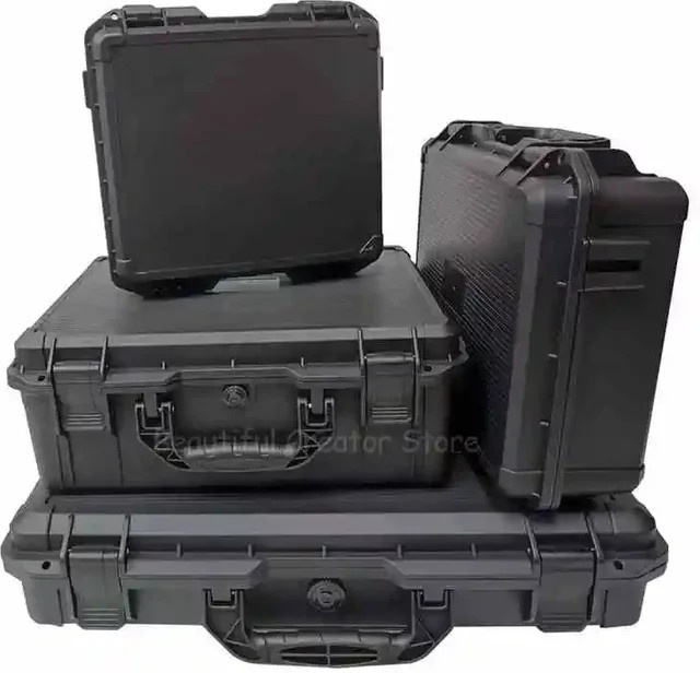 Wasserdichter und stoßfester Hartschalenkoffer von Pelican als tragbare Werkzeugtasche in Schwarz - Bild 1