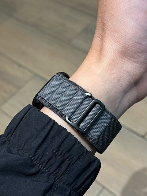 Hiyii Sportarmband Alpine Loop, Textil/NATO, Schwarz, Unisex - Bild 1