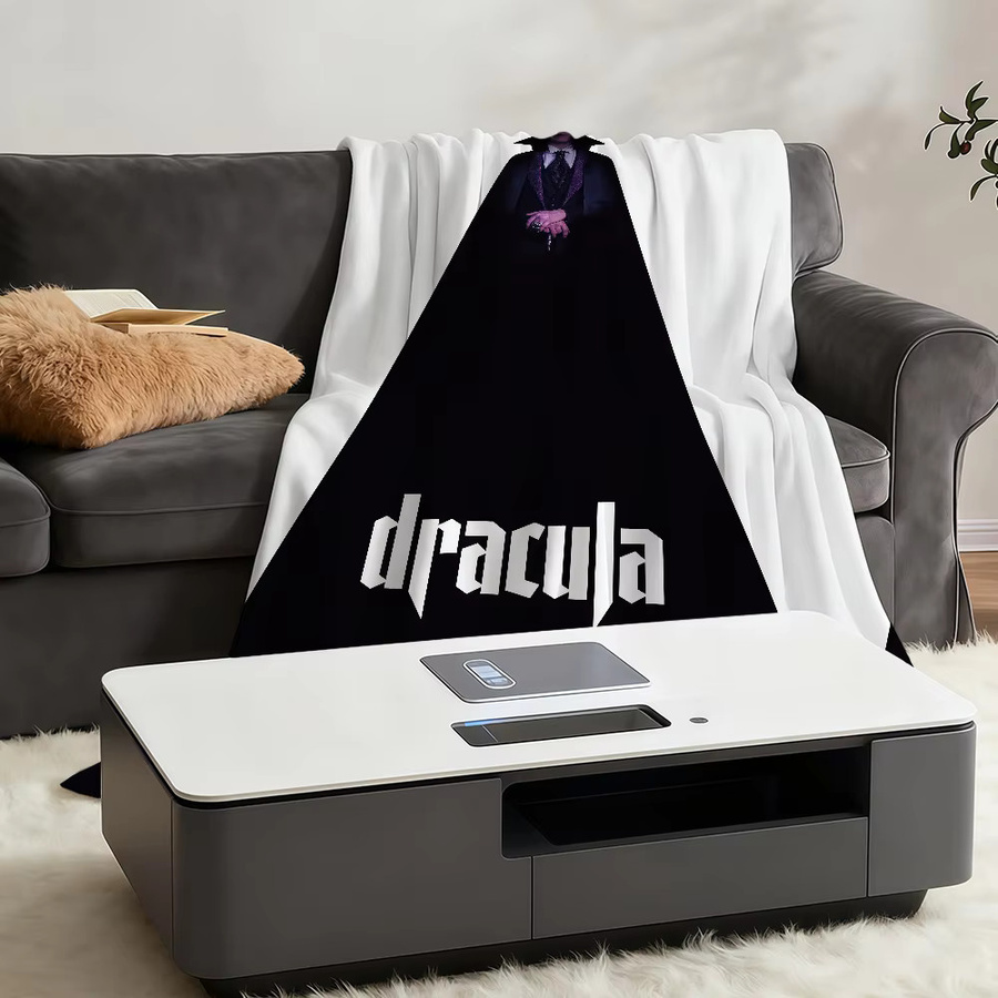 Dracula A Love Tale 2025 Deckenüberwurf aus Plüsch in Schwarz - Bild 5