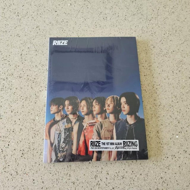 RIIZING, RIIZE, CD, Fotobuch Ver.C - Bild 1