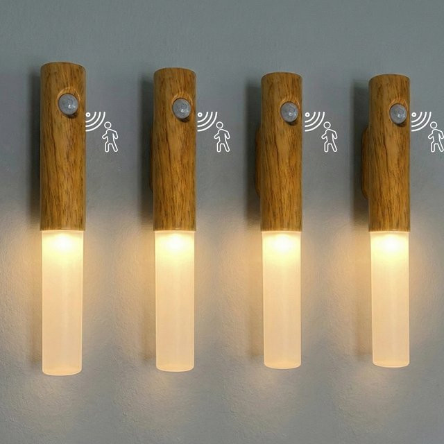 UMEXUS 4er Set Intelligente LED Nachtlichter mit Bewegungssensor, Wiederaufladbare Magnetische Wandlampe in Weiß für Flur, Schlafzimmer, Treppen und Schränke, Warmweiß - Bild 1