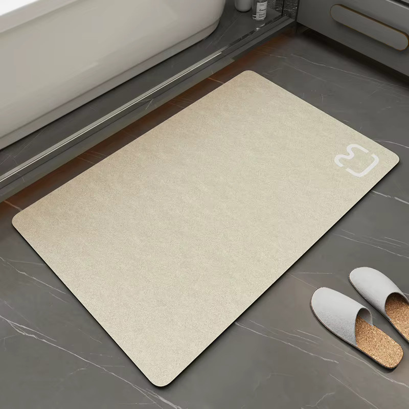 Saugfähige Badematte von OMANE mit Katzenkopf Design in Grün oder Beige, schnelltrocknend und rutschfest mit Gummiunterseite, Dicke: 0,25 cm - Bild 1