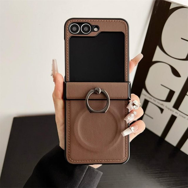Magnetische Schutzhülle mit Fingerring-Schnalle und Ständer für Samsung Galaxy Z Flip 6, Z Flip 5, Z Flip 4 und Z Flip 3 in Braun - Bild 1