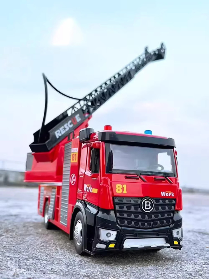 DUFFDUN Feuerwehrauto-Modell, Spielzeugauto, Maßstab 1:18, mit Musik, Wassersprühsprinkler, Metall - Bild 7