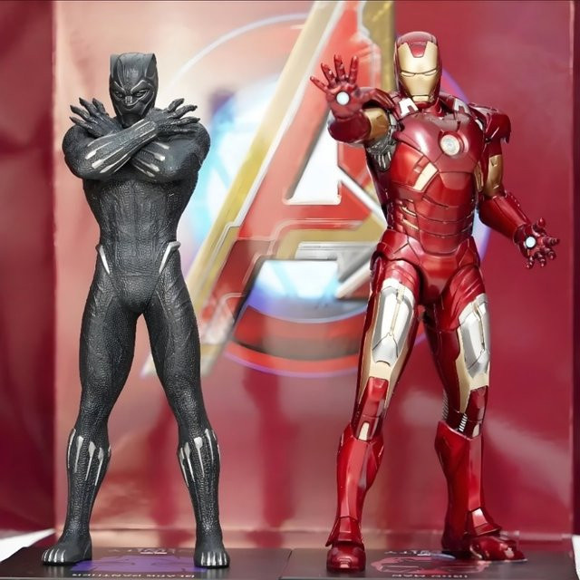 Bandai The Avengers Actionfiguren Black Panther und Iron Man PVC Statue, Höhe: 23 cm - Bild 1