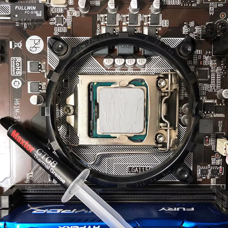 Maxtor CTG8 Mini Wärmeleitpaste für CPU und GPU mit 12,8 W/mk Wärmeleitfähigkeit - Bild 3