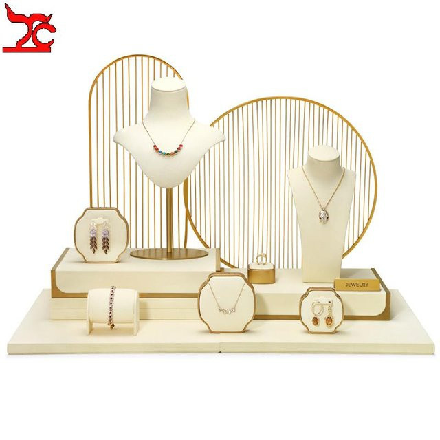 TREACHI Schmuck-Aussteller-Set in Beige als Präsentationsständer für Halsketten und Ohrringe zur Organisation in Vitrine oder Schaufenster - Bild 1