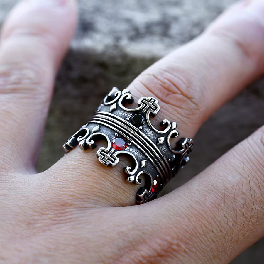 NORTHMAN Ring Edelstahl, Kreuz Krone, rote Steine, Silber, Unisex - Bild 2