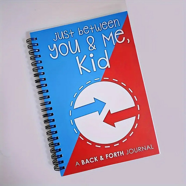 Interaktives Eltern-Kind-Tagebuch Just Between You & Me, Kid von Yutiars in Rot für Erwachsene - Bild 1