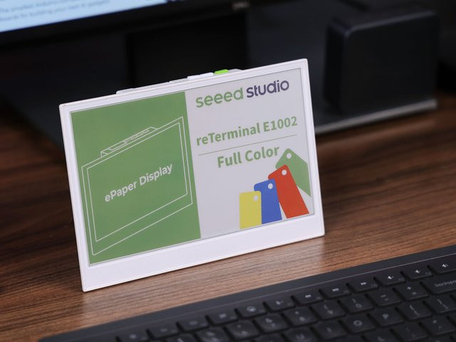 Seeed Studio E1002 E-Paper Display mit 6 Farben und 7,3 Zoll E-Ink Bildschirm, ESP32 S3, Home Assistant TRMNL Dashboard - Bild 1
