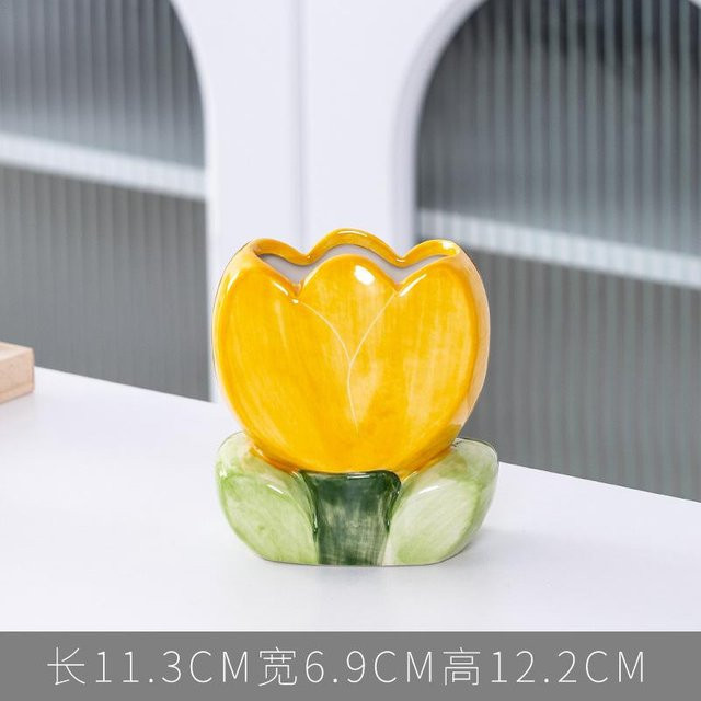 D5 Blumenstifthalter aus Keramik in Gelb als dekorative Aufbewahrungsbox für deinen Schreibtisch - Bild 1