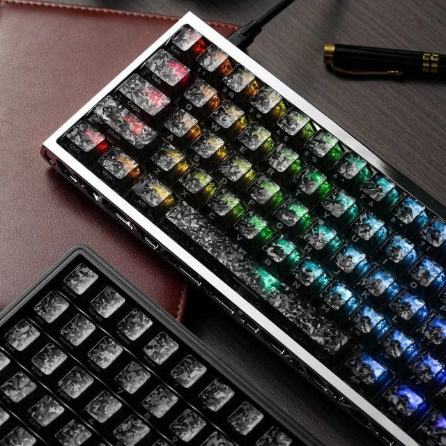 Transparente Tastenkappen mit Kohlefaser-Textur für mechanische und magnetische Tastaturen, 132-teiliges Set, Schwarz, kompatibel mit Cherry MX - Bild 1