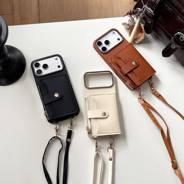 Crossbody Wallet Phone Case für iPhone mit Kartenfächern und Trageriemen aus PU-Leder und Silikon in Schwarz - Bild 1