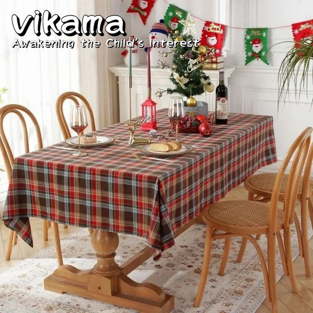 VIKAMA Weihnachts-Tischdecke mit Karomuster, wasserdichte und schmutzabweisende Tischdecke für dein Zuhause oder das Restaurant - Bild 1