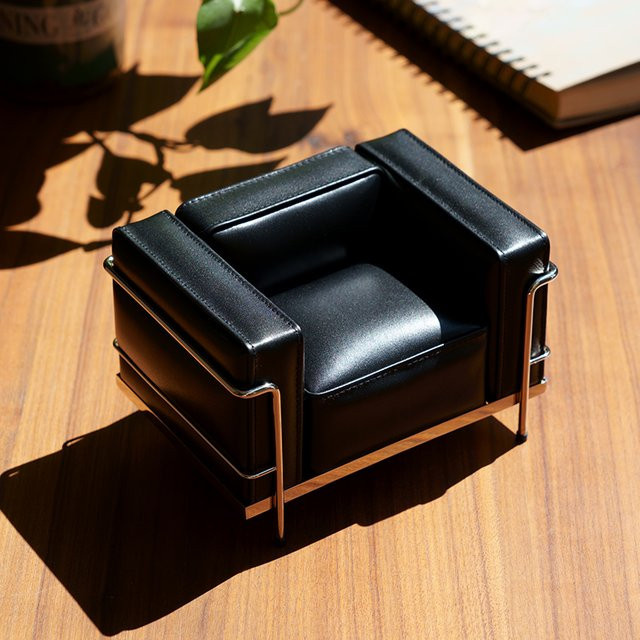 1928 Art Furniture Collection Miniatur-Szenenstuhl Corbusier LC3 Sofa im Maßstab 6:1 für Puppenmöbel - Bild 1