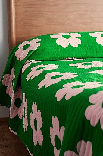 Jotex Tagesdecke WERNER mit floralem Muster in Grün, Material: Baumwolle und Polyester - Bild 1