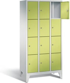 C+P Garderobenschrank Classic aus Stahl, Front Viridingrün, Korpus Lichtgrau, H x B x T: 185 x 90 x 50 cm - Bild 1