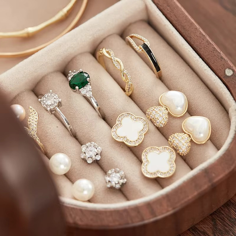 PGY Schmuckbox aus Massivholz in Bärenform, braun, Organizer für Ringe und Halsketten - Bild 5