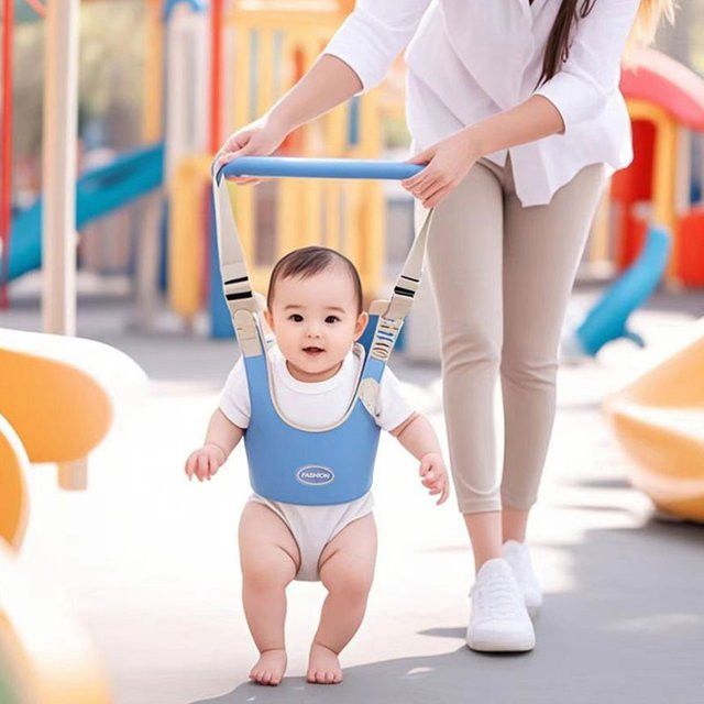 Verstellbare Baby-Gehhilfe als Assistent-Gürtel für Kleinkinder in Blau - Bild 1