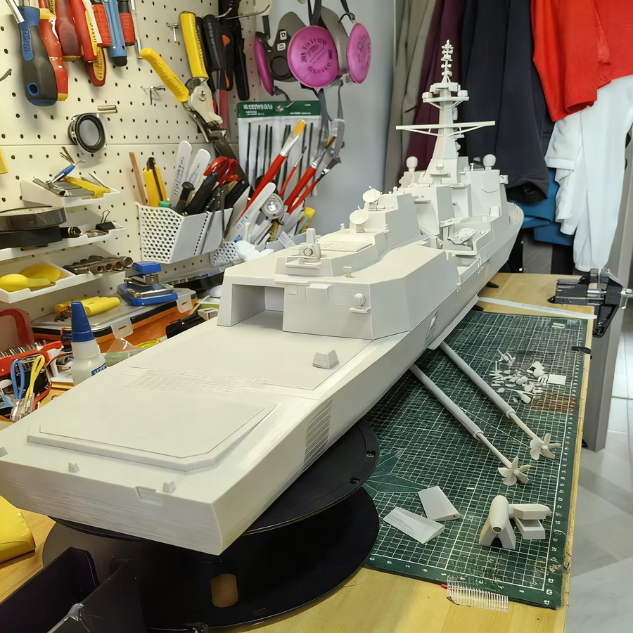 AT 99 MODEL Moye Destroyer, RC Schiff, Modellbausatz, 1:150 - Bild 6