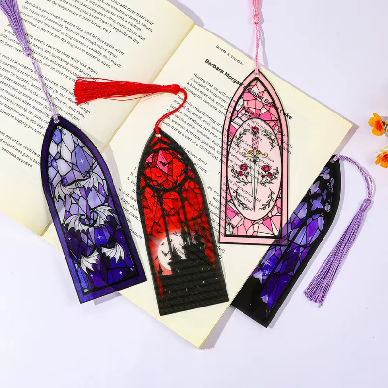 Gotisches Lesezeichen aus Acryl mit farbenfrohem Fledermaus-Design in Pink und Multicolour - Bild 1