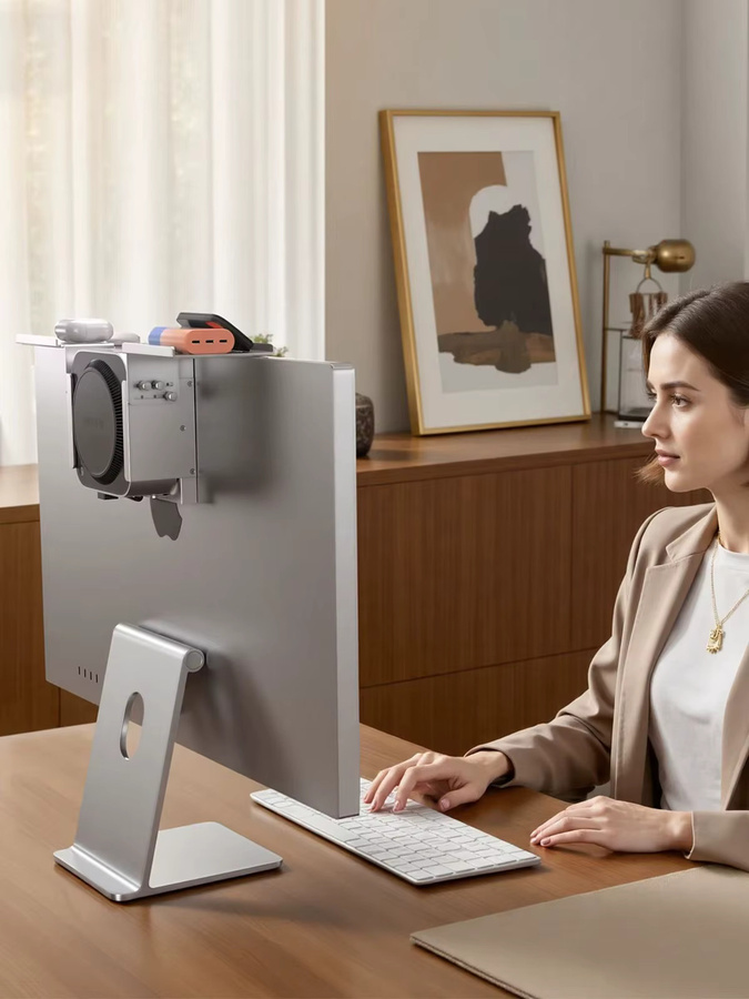 PULWTOP Mac Mini M4 Hub mit NVMe SSD-Gehäuse, HDMI 4K@60Hz und USB-A 10Gbps, Metallhalterung für Monitor, Schreibtisch und VESA-Anschluss, Silber - Bild 4