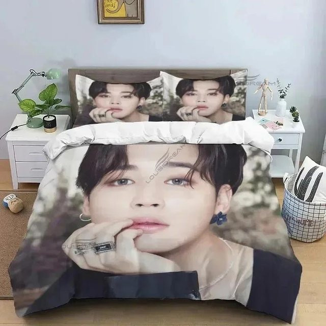 Bettwäscheset Lodestar mit 3D-Druck Motiv einer koreanischen Männersängergruppe, bestehend aus Bettbezug und Kissenbezügen, Mehrfarbig, Breite: 133 cm, Länge: 70 cm - Bild 1