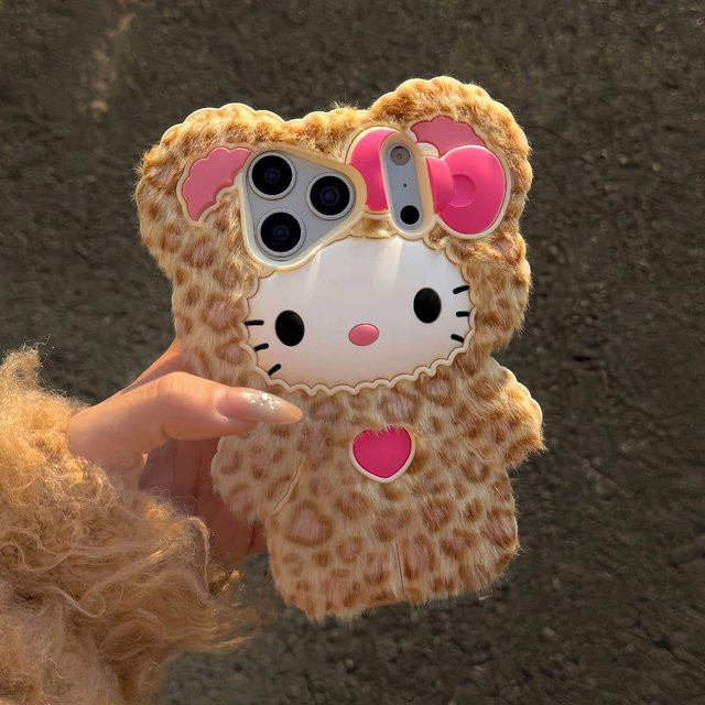 Hello Kitty Handyhülle mit flauschigem Leopardenmuster für Apple iPhone 12 bis 17 Pro Max Plus in Multicolour - Bild 1