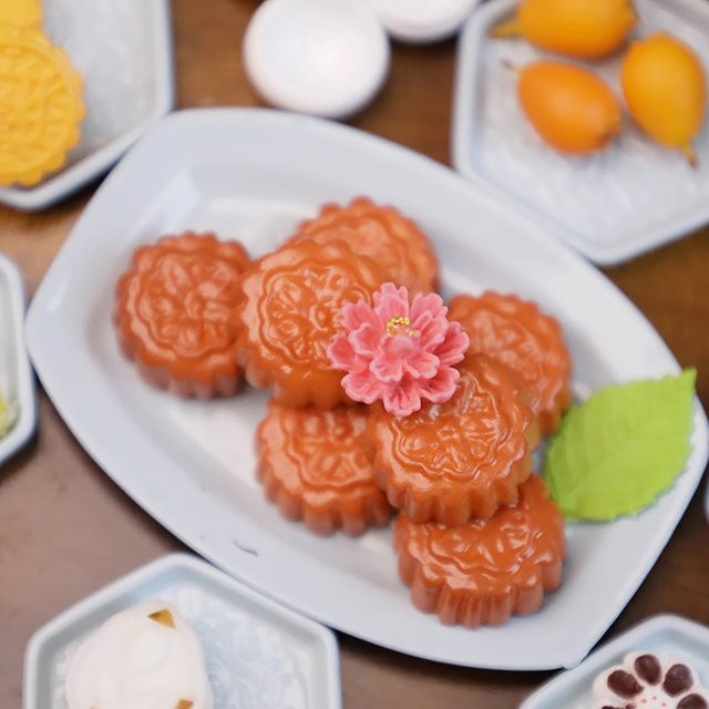 JETTING Miniatur-Mondkuchen, Spielmodell aus Kunststoff, Bunt / Mehrfarbig - Bild 1