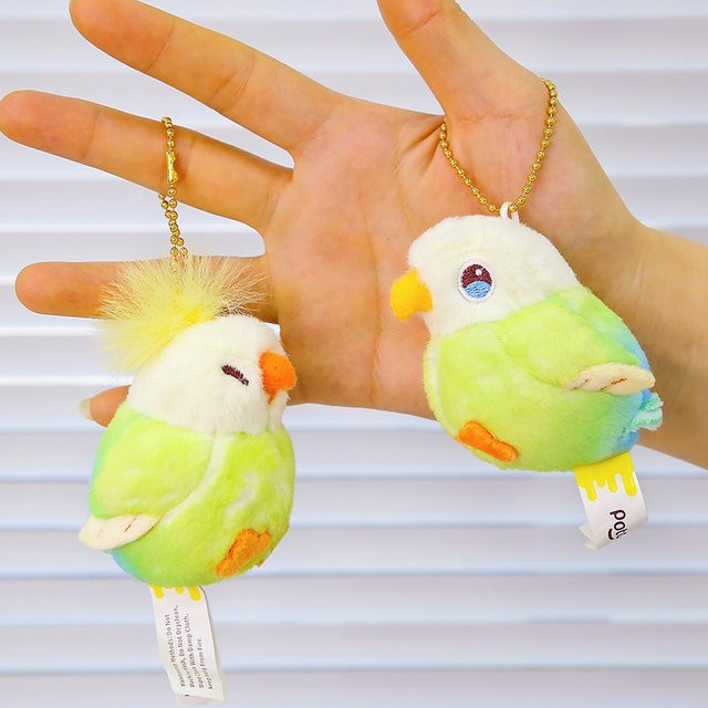 Küssendes Papagei-Paar als Plüschtier mit Magnetfunktion in Gelb und Bunt als süßer Anhänger für Taschen oder als Valentinstagsgeschenk - Bild 1