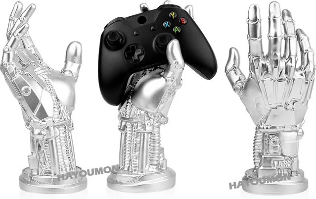 Pogopirate Cyberpunk Roboterarm Controller-Halterung für PS4 PS5 und Xbox in Silber als moderne Desktop-Dekoration - Bild 1