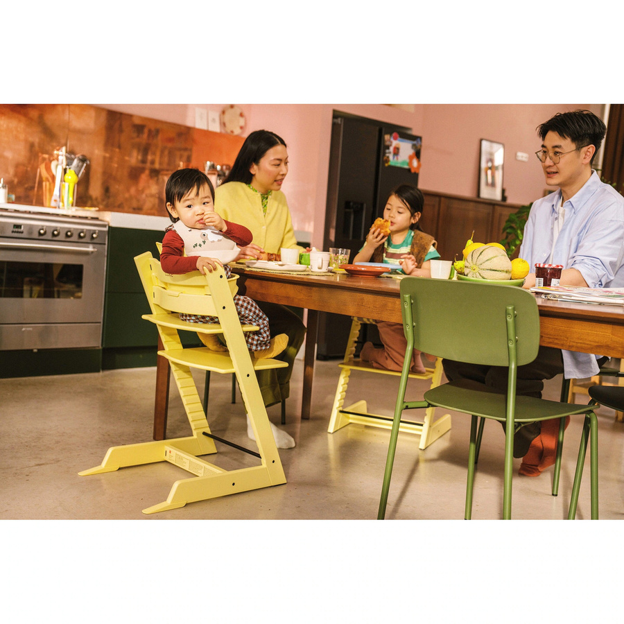 Stokke Tripp Trapp Treppenhochstuhl Bundle mit Babyset in Buche, Gelb und Beige - Bild 1