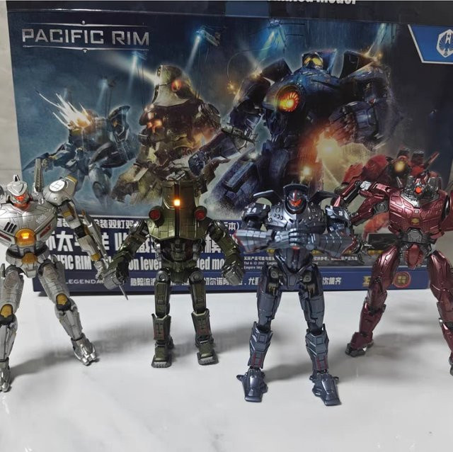 Empire Sky Studio Pacific Rim Gipsy Danger Crimson Typhoon, Montage-Actionfiguren, ab 14 Jahren - Bild 1