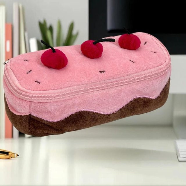 CHENJ Plüsch Federmäppchen Kawaii Kirsch- und Kuchen-Design in Pink als flaches Etui für Mädchen und Schule - Bild 1