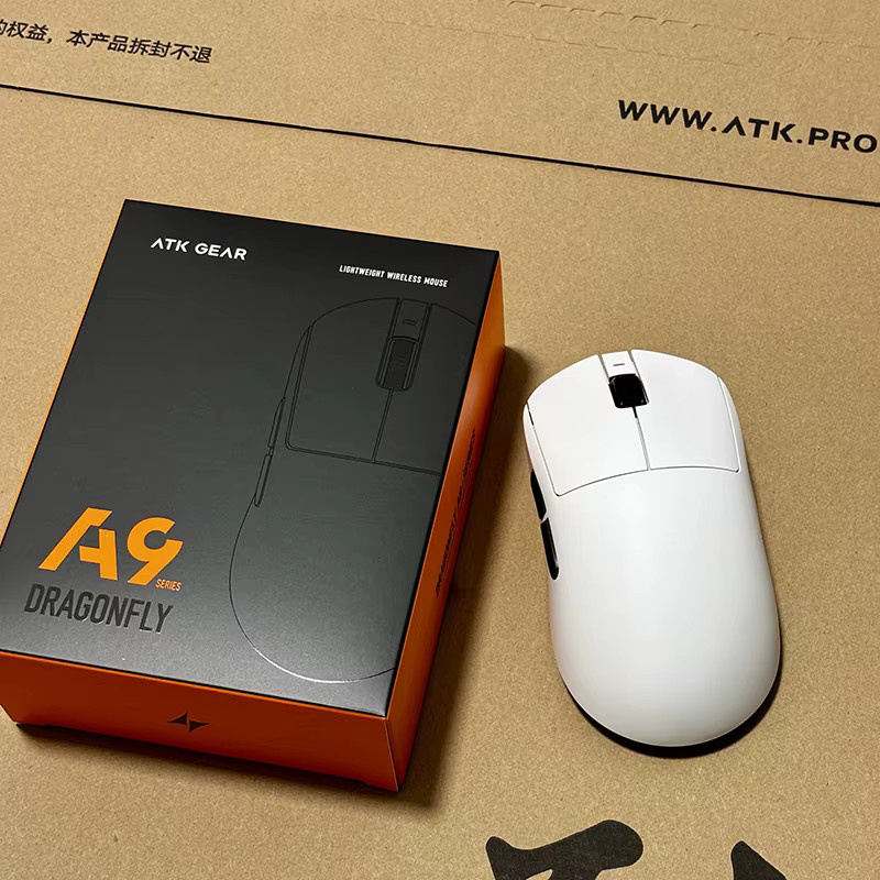 ATK Dragonfly A9 Full Series Ultimate/Air ergonomische Gaming-E-Sports-Funkmaus in Schwarz mit Bluetooth und Wi-Fi - Bild 4
