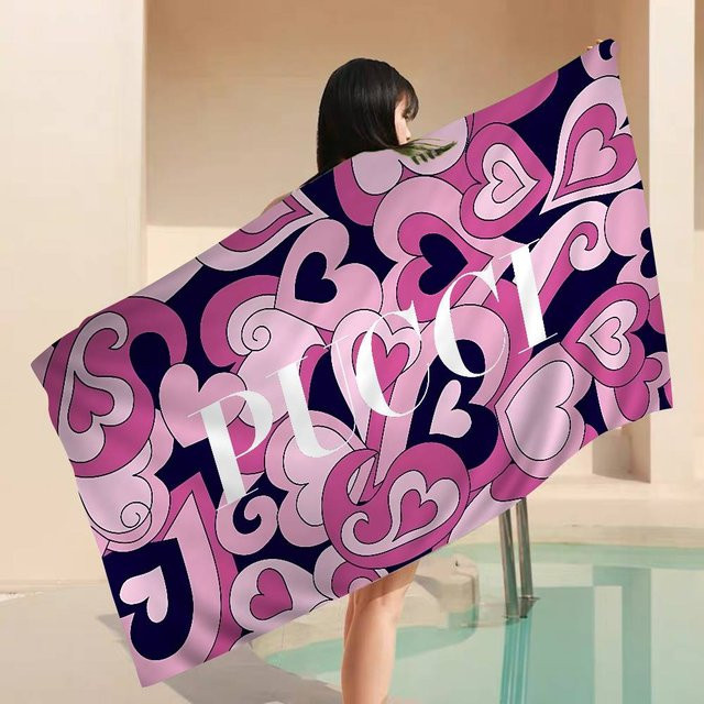 E-Emilio P-Pucci Logo Mikrofaser Strandtuch in Pink, schnelltrocknend und saugfähig, Größe: 30 x 30 cm - Bild 1