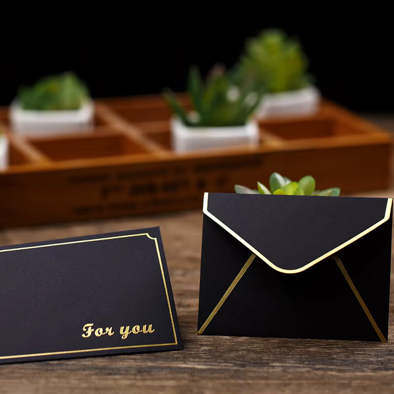 10 Mini-VIP-Umschläge aus Goldfolie und Papier für Mitgliedskarten und Grußkarten, B: 10,0 cm, H: 7,5 cm, Farben: Gold, Weiß, Schwarz - Bild 2