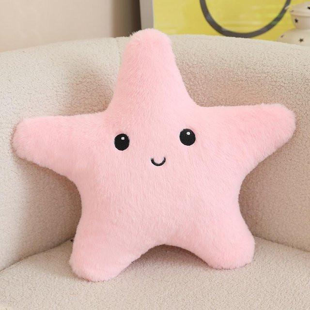 Sternförmiges Plüschkissen von Yiran toy in Pink für Kinderzimmer und Wohnzimmer - Bild 1