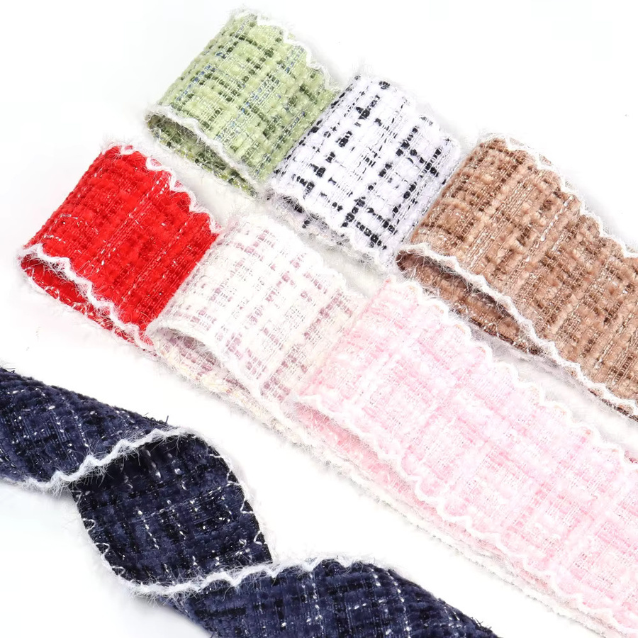 Elegantes Tweed Band in Pink mit Plaid-Muster und flauschigen Kanten, Breite: 4 cm, Länge: 2,74 m - Bild 3