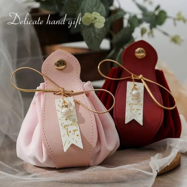 Luxus Geschenkbeutel aus Leder und Flanell mit Kordelzug in Rot für Hochzeiten, Geburtstage und Partys - Bild 1