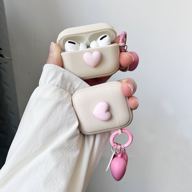 Silikon Kopfhörer Schutzhülle mit 3D Herz Design für Apple AirPods 1, 2, 3 und Pro 2 in Pink - Bild 1