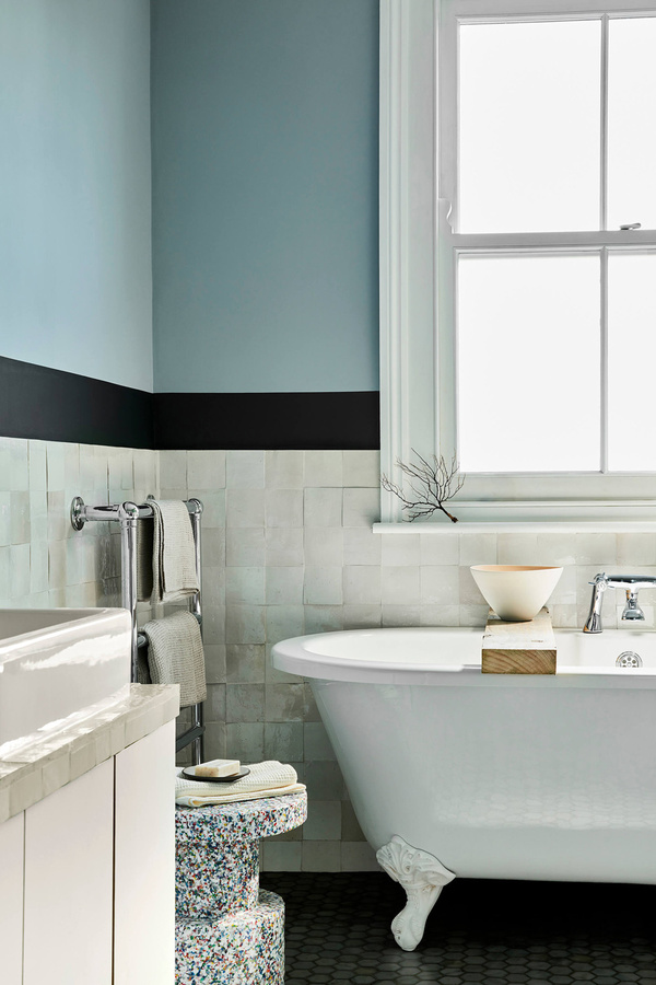 Little Greene Intelligent Matt Emulsion Paint Bone China Blue 107, 10 l - Bild 1