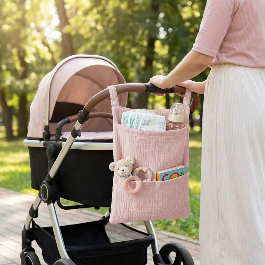 Multifunktionale Baby-Hängetasche aus reiner Baumwolle in Pink für Kinderbett und Kinderwagen - Bild 2
