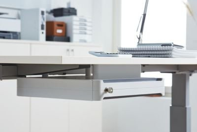 Unterbauschublade OrgaWork mit Soft-Close-Einzug und Schloss, weiß, B: 430 mm, T: 410 mm, H: 70 mm - Bild 1
