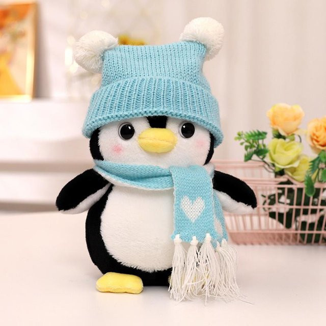 Kidsly Pinguin mit Hut und Schal, Plüschtier Puppe, 25 cm, ab 14 Jahren - Bild 1