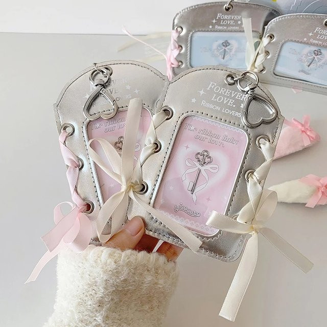 Silberner Fotokartenhalter im INS-Stil aus transparentem PU-Material mit Schlüsselanhänger und DIY-Schleifendekoration - Bild 1
