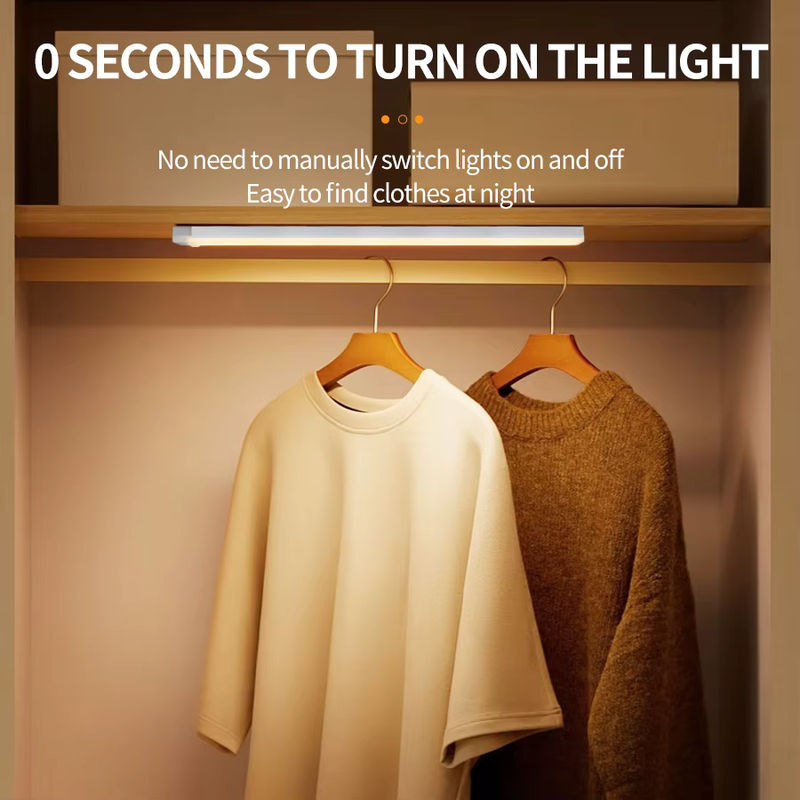 AVACOM LED Bewegungsmelder Schranklicht in Weiß mit wiederaufladbarem Akku und warmweißem Licht für Küche, Treppe und Möbel - Bild 5