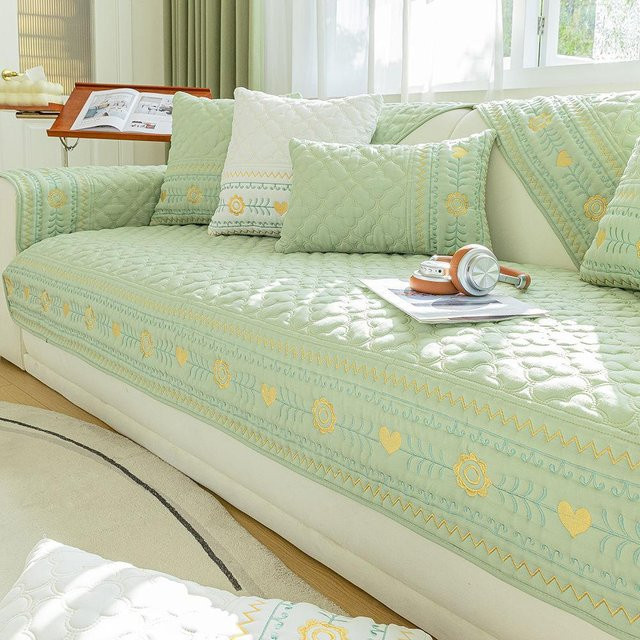 Gestepptes Sofakissen aus reiner Baumwolle mit floraler Stickerei von Super Six, B/B: 90 x 240 cm - Bild 1