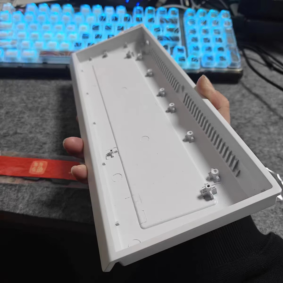GH60 Aluminium-Tastaturgehäuse für 60 % Layouts, kompatibel mit Mad60, Wooting60HE, Raven61 und Win60 GT60, in Schwarz oder Weiß - Bild 2