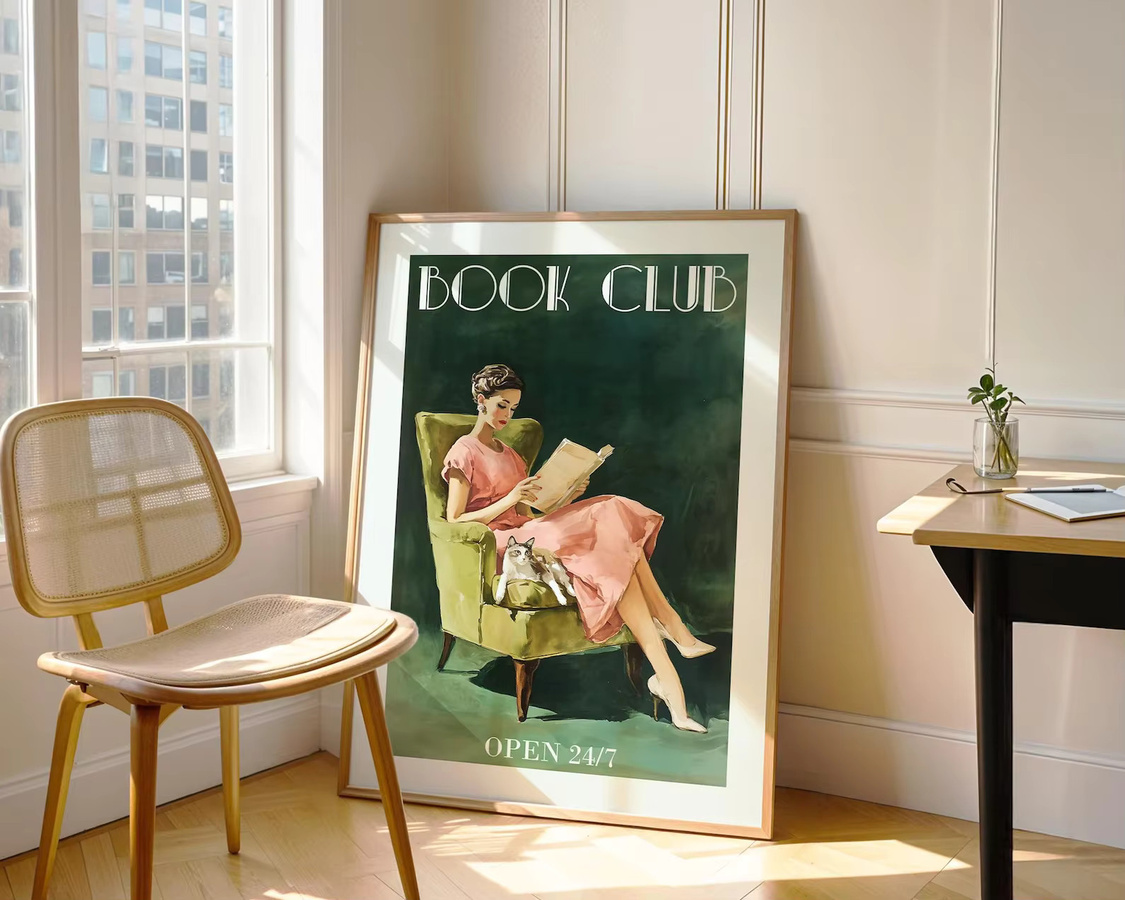Vintage Book Club Wandkunst Retro Poster mit lesender Frau und Katze als Mehrfarbiger Digitaldruck - Bild 2
